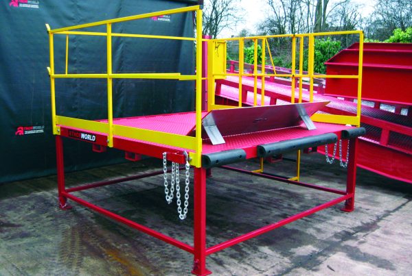 steel loading platform with aluminium dockplate for vehicle access